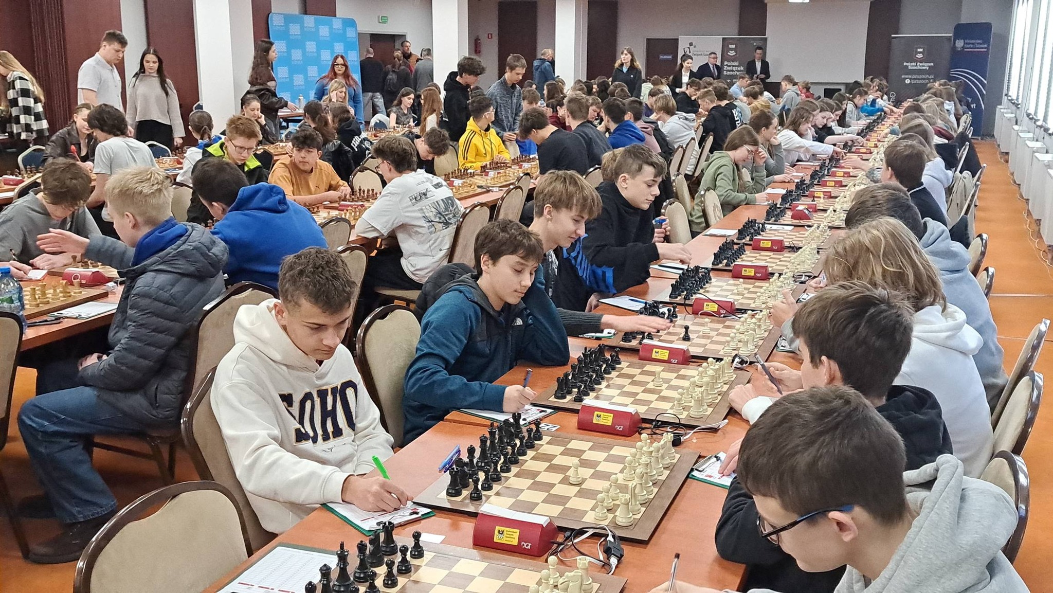 654757374_1544989220772302_6848206432860590669_n